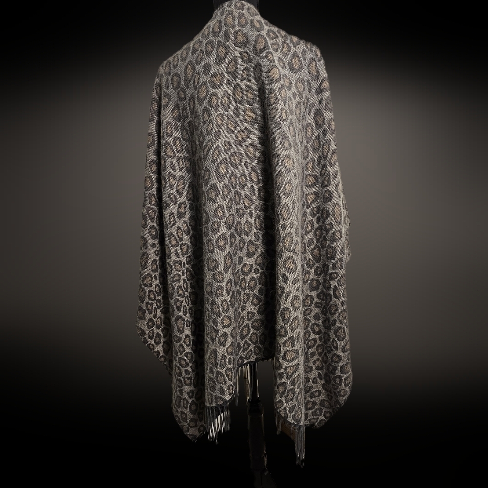 Animal Print Ruana Shawl Wrap Poncho Neutral Colors One Size with Fringe - Picture 2 of 5
